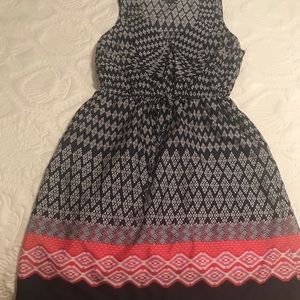 Sleeveless dress